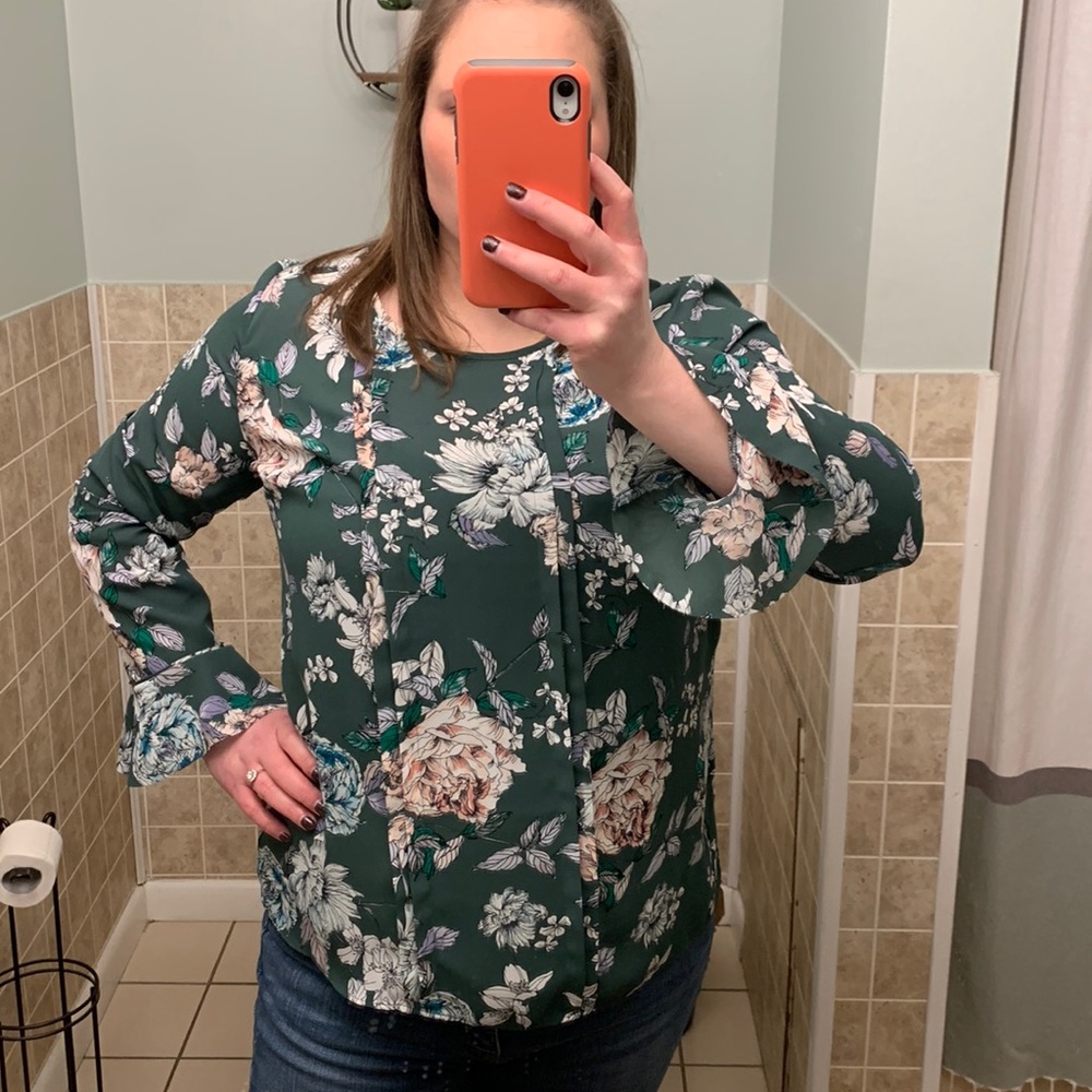 Liz Claiborne Long Sleeve Floral Blouse
